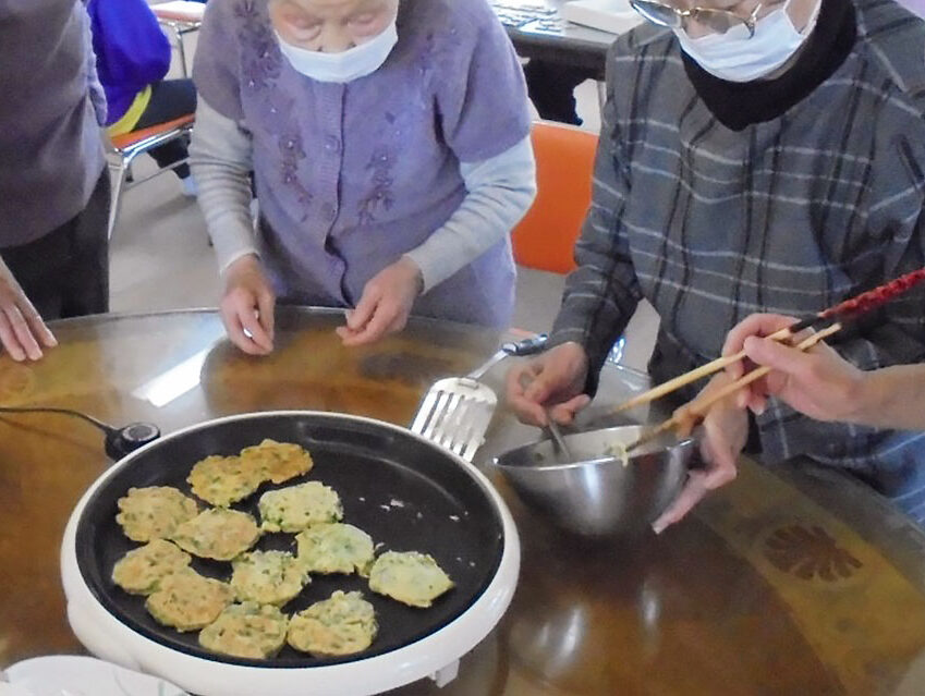 おやつ作り - 株式会社デルトラウム - 健康道場たんぽぽ